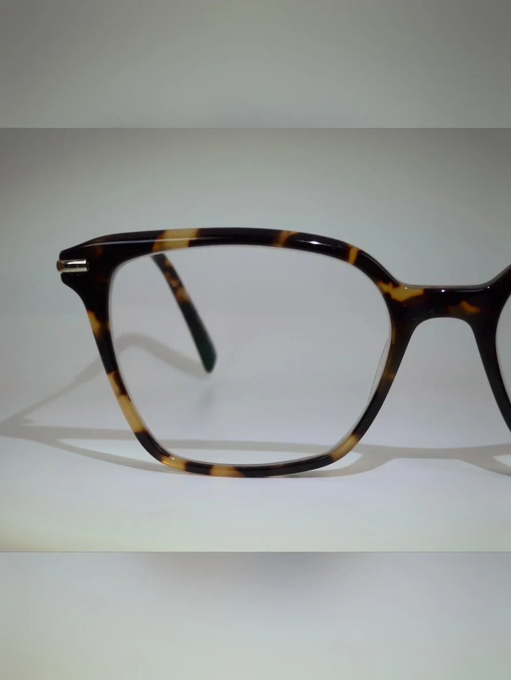 Dearly. Tortoiseshell Eyeglass Frames - Classic Brown Gold